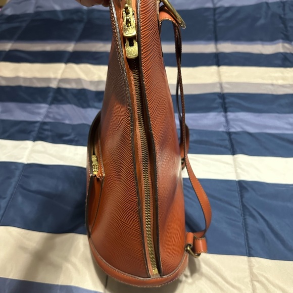 LV EPI Cognac - Picture 3 of 11